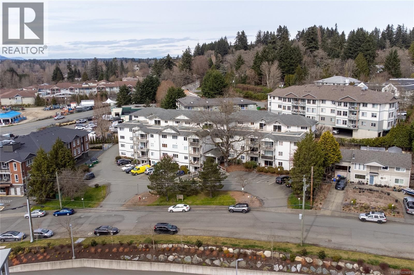 401 - 840 BRAIDWOOD ROAD Image 15