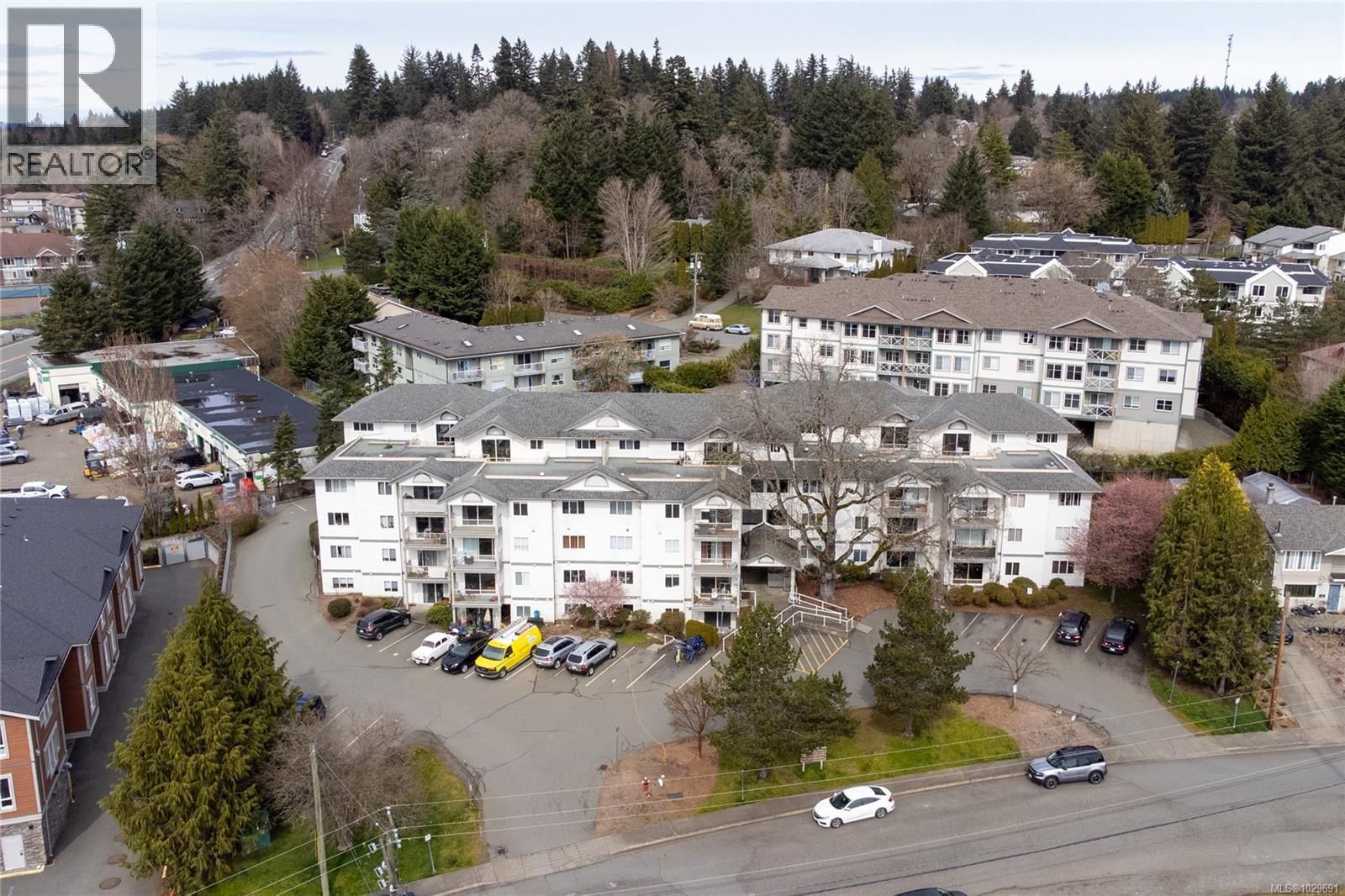 401 - 840 BRAIDWOOD ROAD Image 16