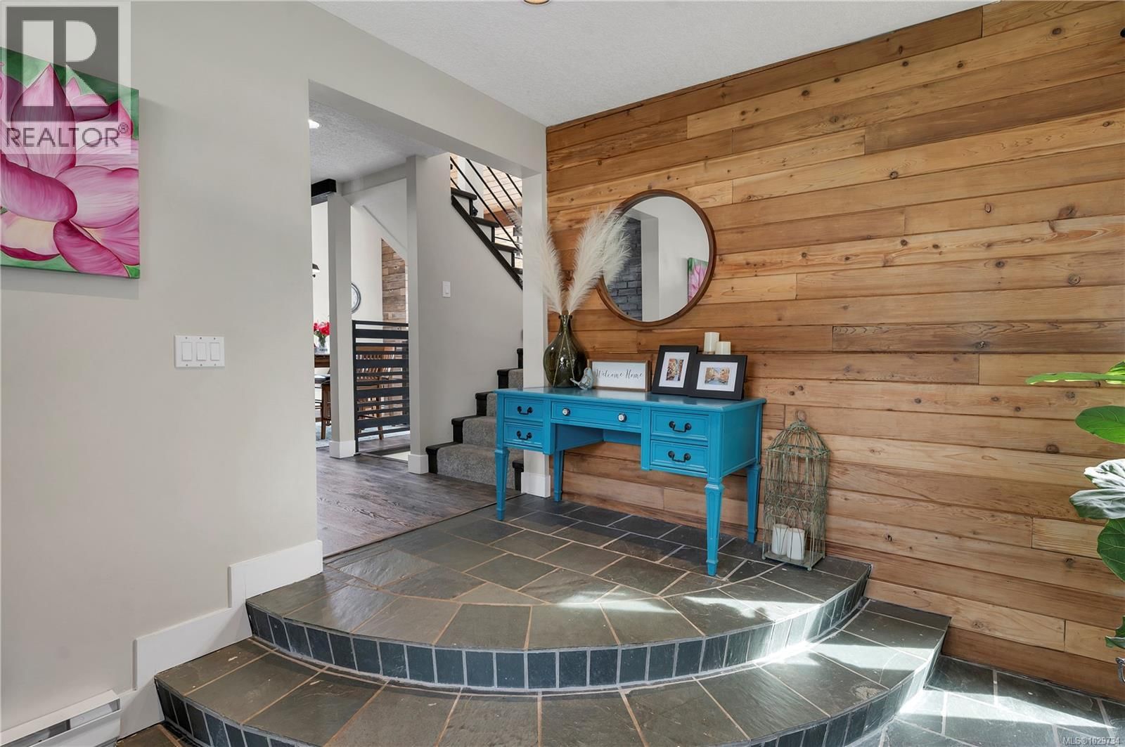 241 ALDER STREET SOUTH Image 47