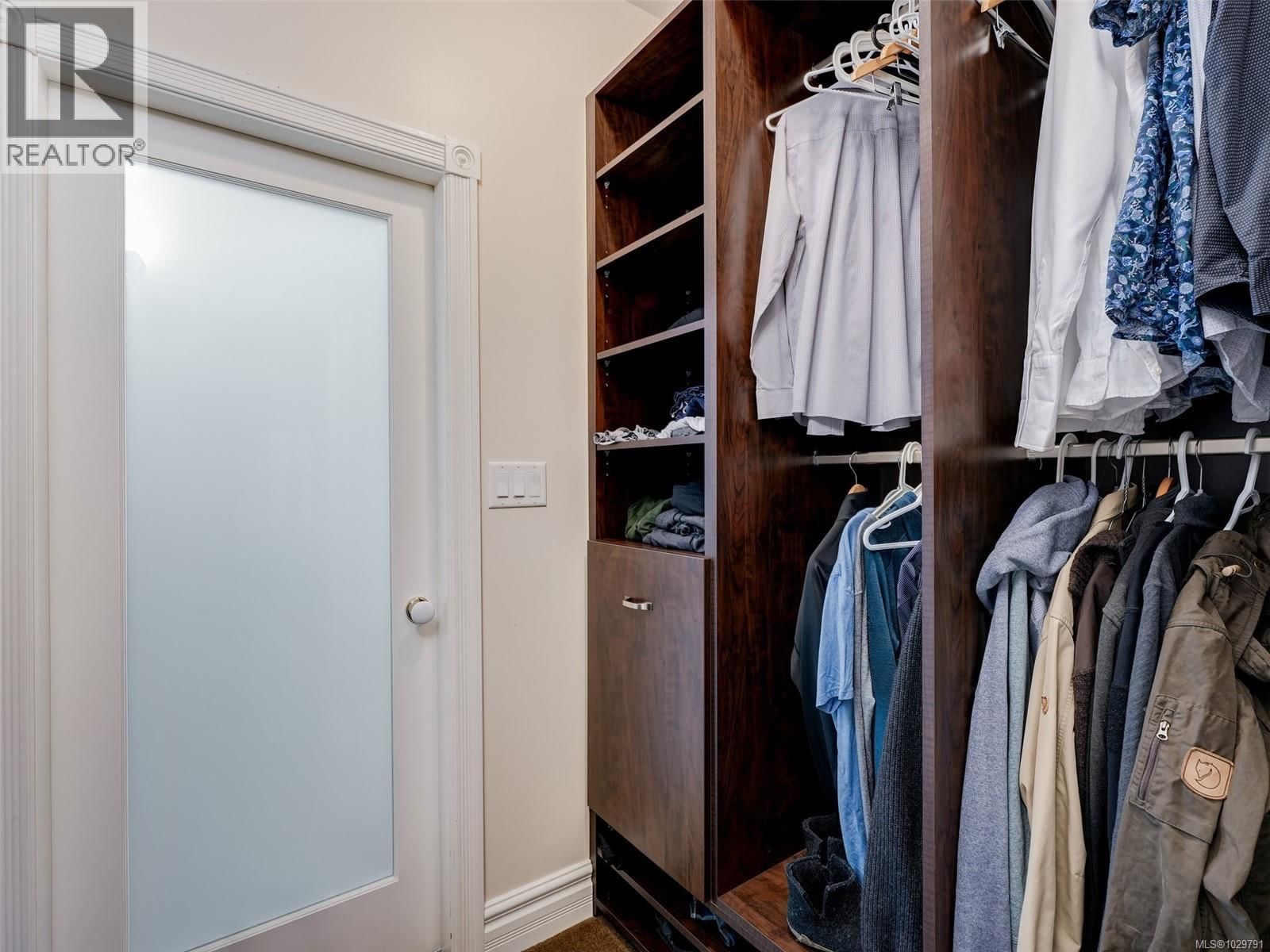 3 - 445 ADMIRALS ROAD Image 16