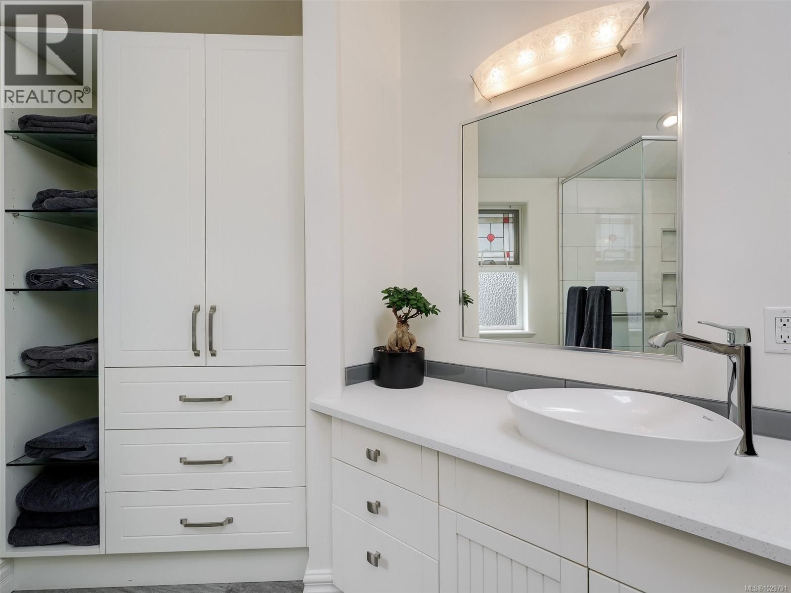 3 - 445 ADMIRALS ROAD Image 19