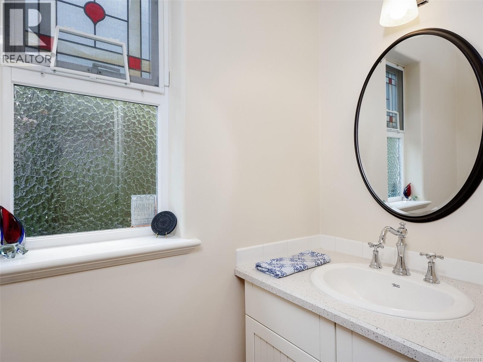 3 - 445 ADMIRALS ROAD Image 25