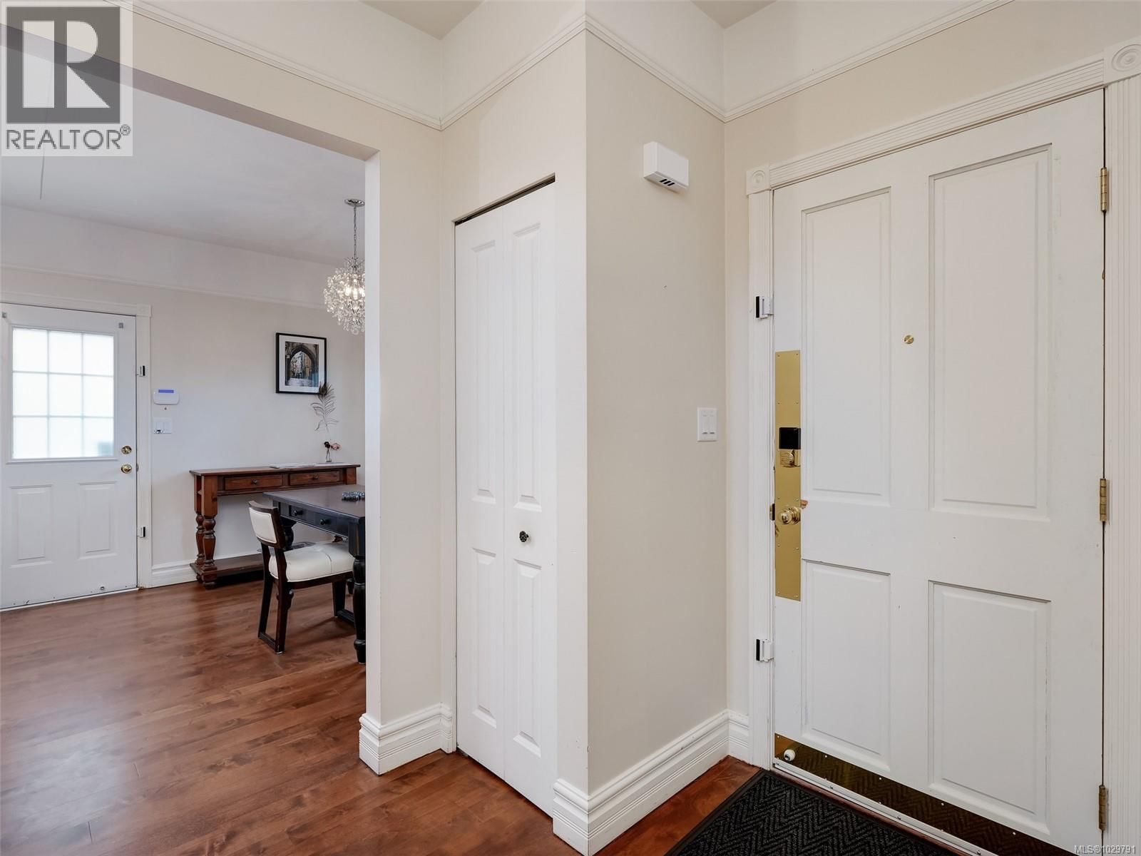 3 - 445 ADMIRALS ROAD Image 29