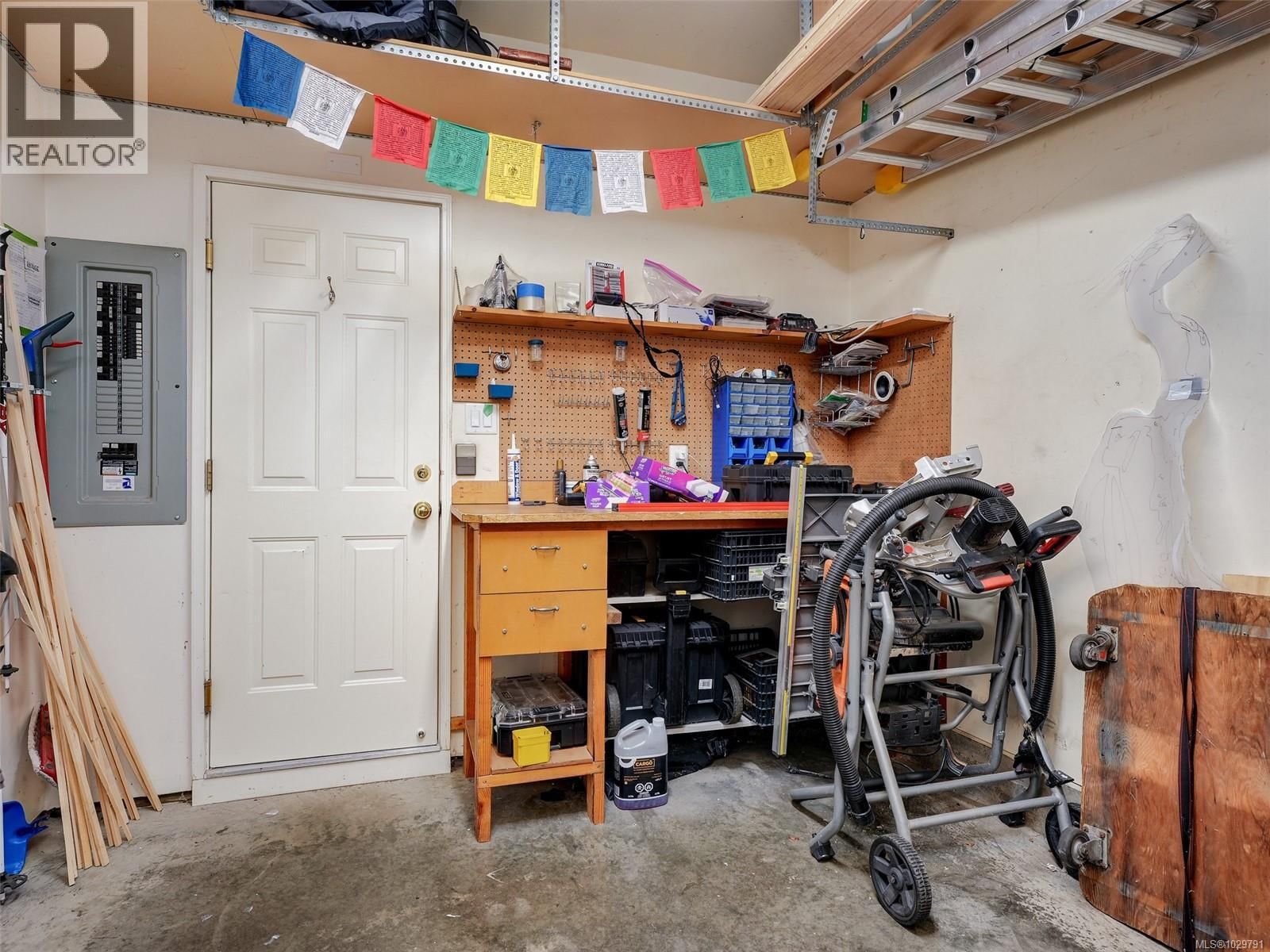 3 - 445 ADMIRALS ROAD Image 31