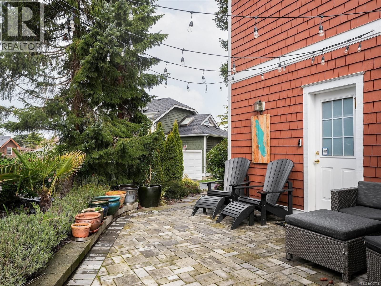 3 - 445 ADMIRALS ROAD Image 32