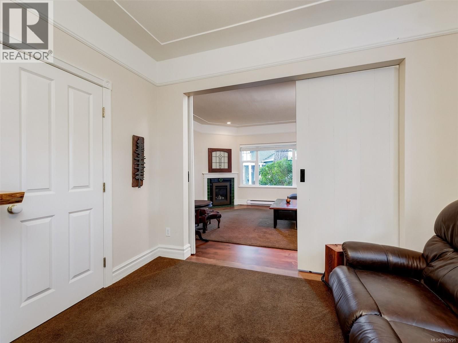 3 - 445 ADMIRALS ROAD Image 7