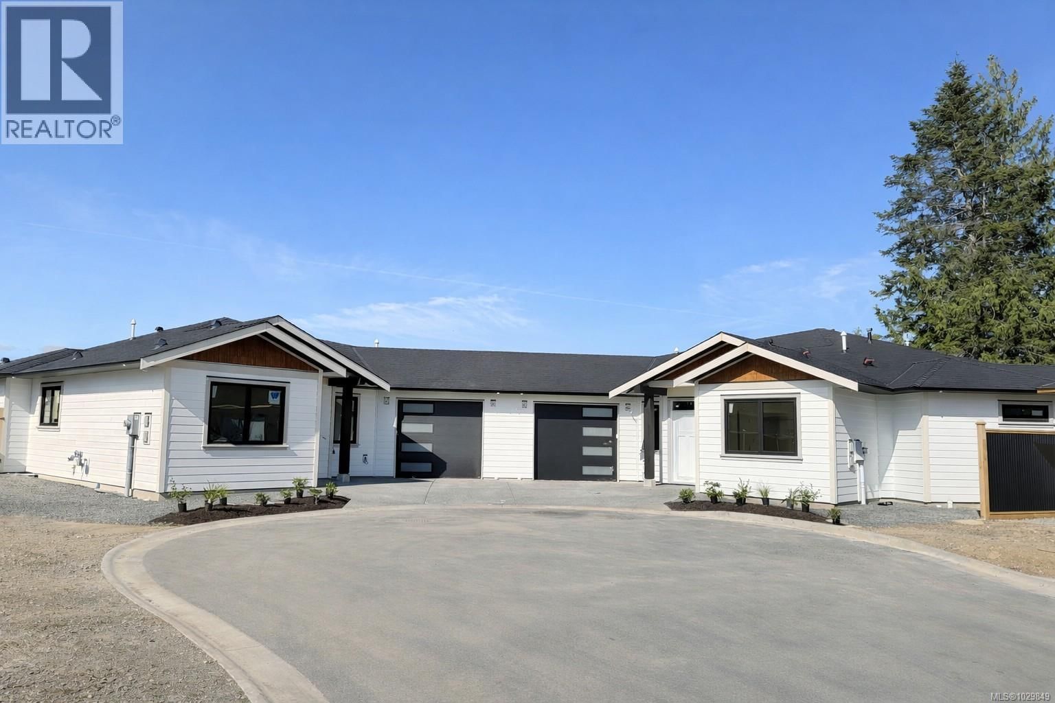 3 865 Grumman Place