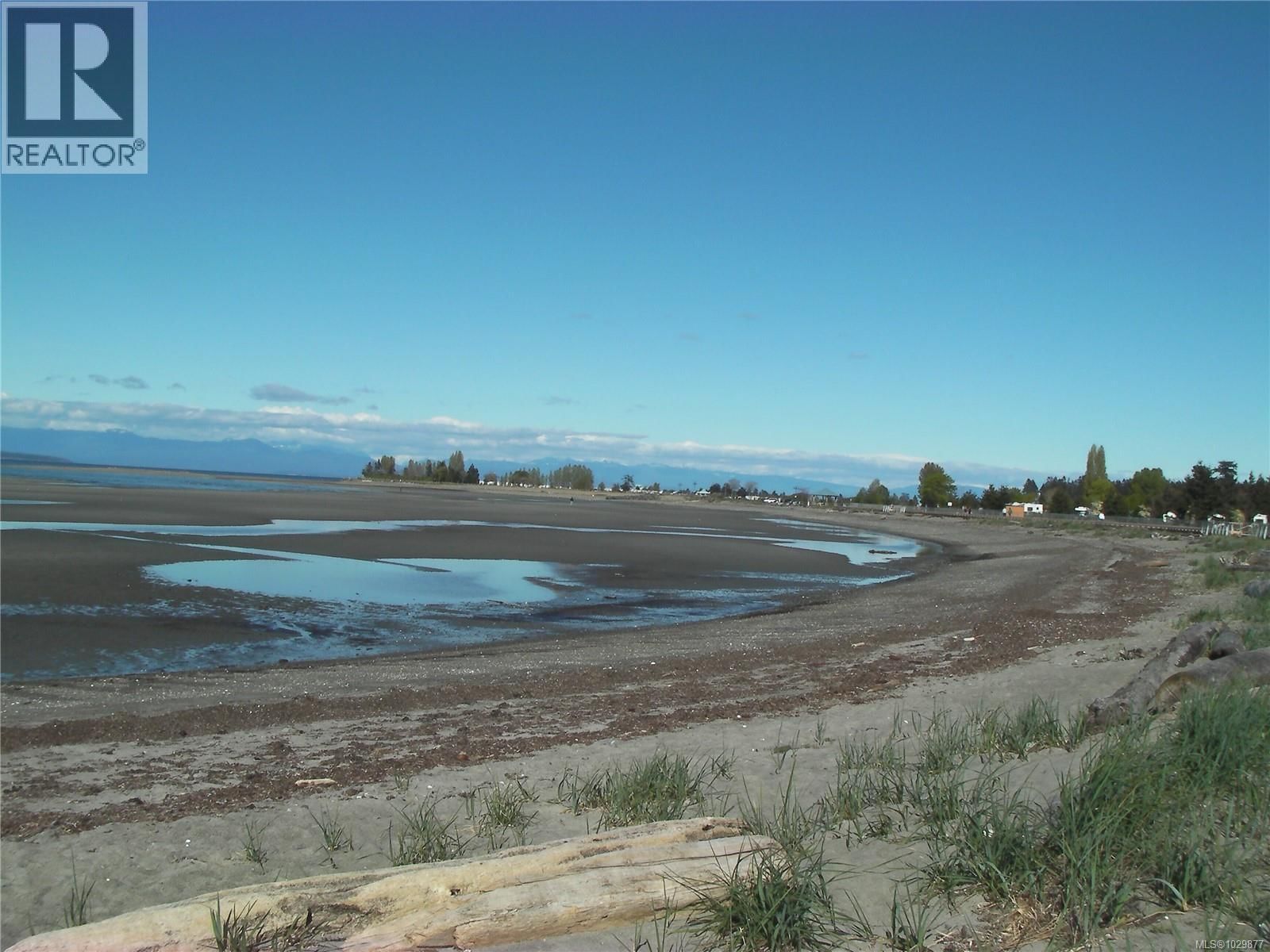 606/605A 181 Beachside Drive property photo