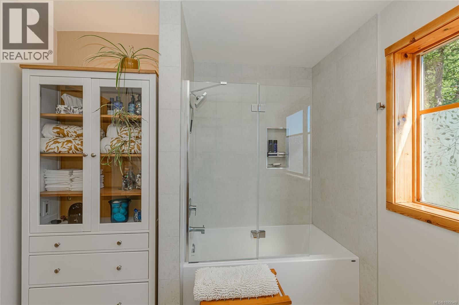 108 TERN ROAD Image 26