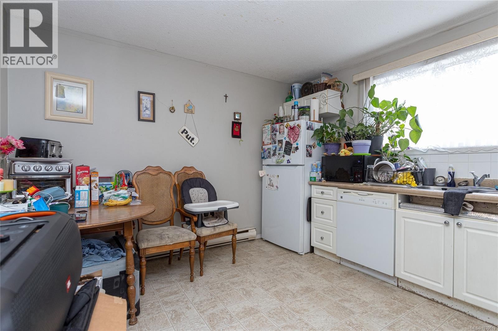 9 6089 Truesdale Street property photo