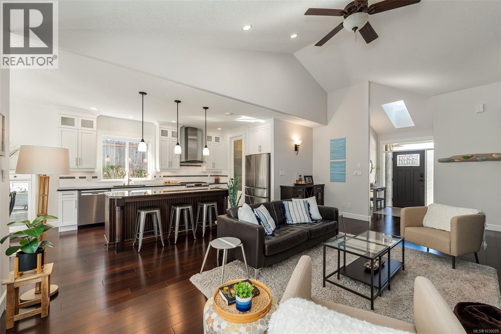 174 SUNNINGDALE ROAD EAST Image 15