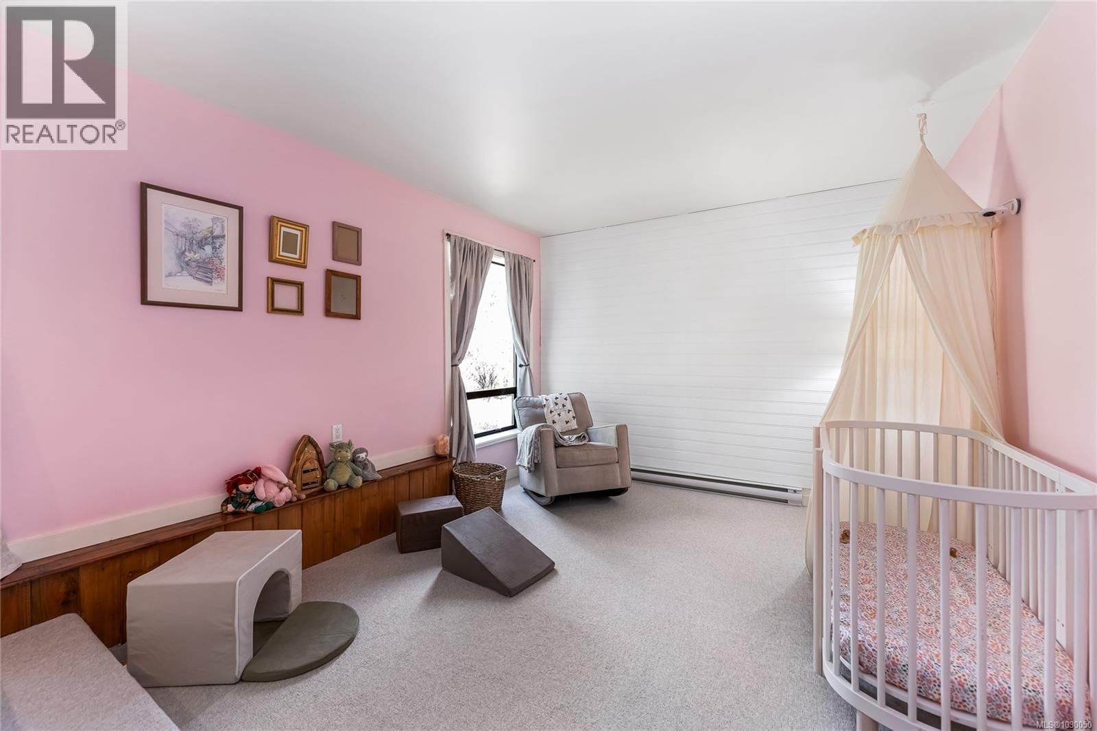 2083 NORTH END ROAD Image 33