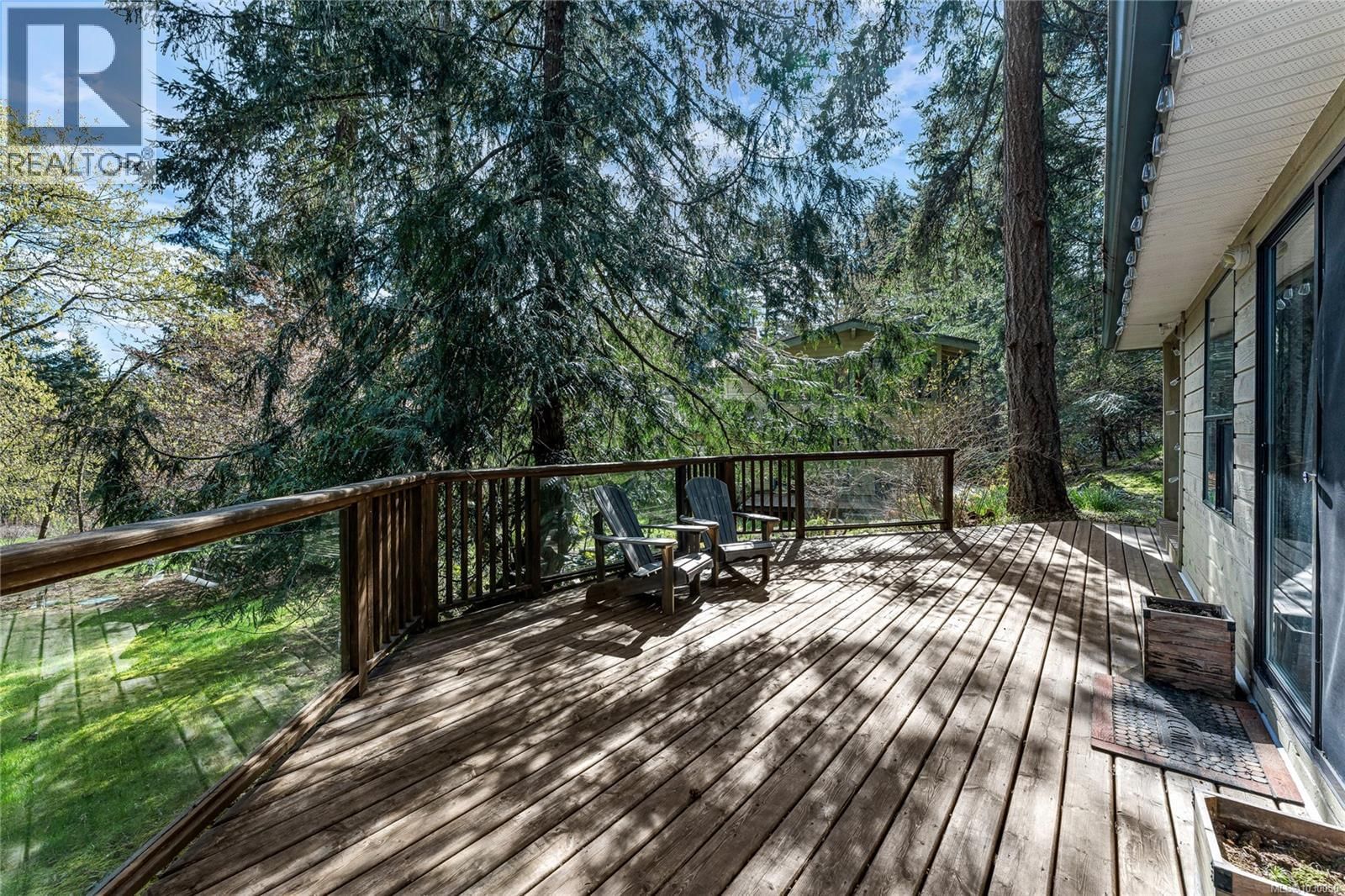 2083 NORTH END ROAD Image 66