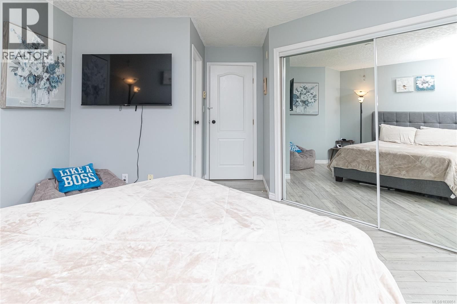 306 - 3700 CAREY ROAD Image 15