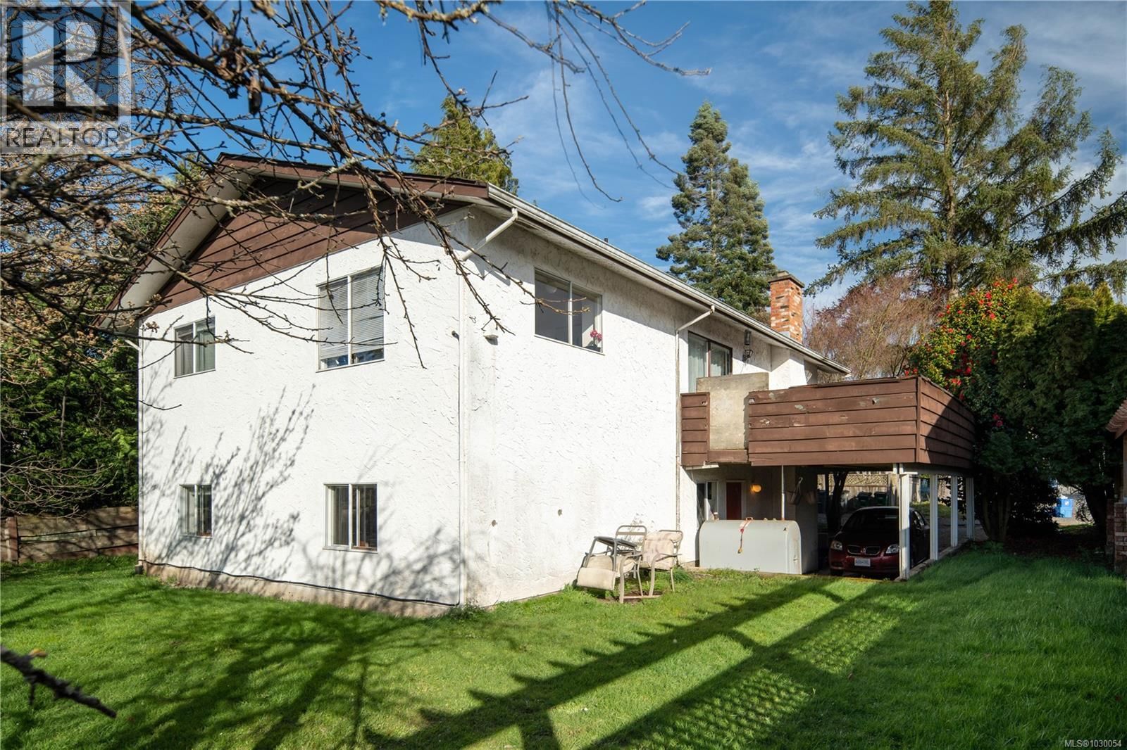 1619 Longacre Drive property photo