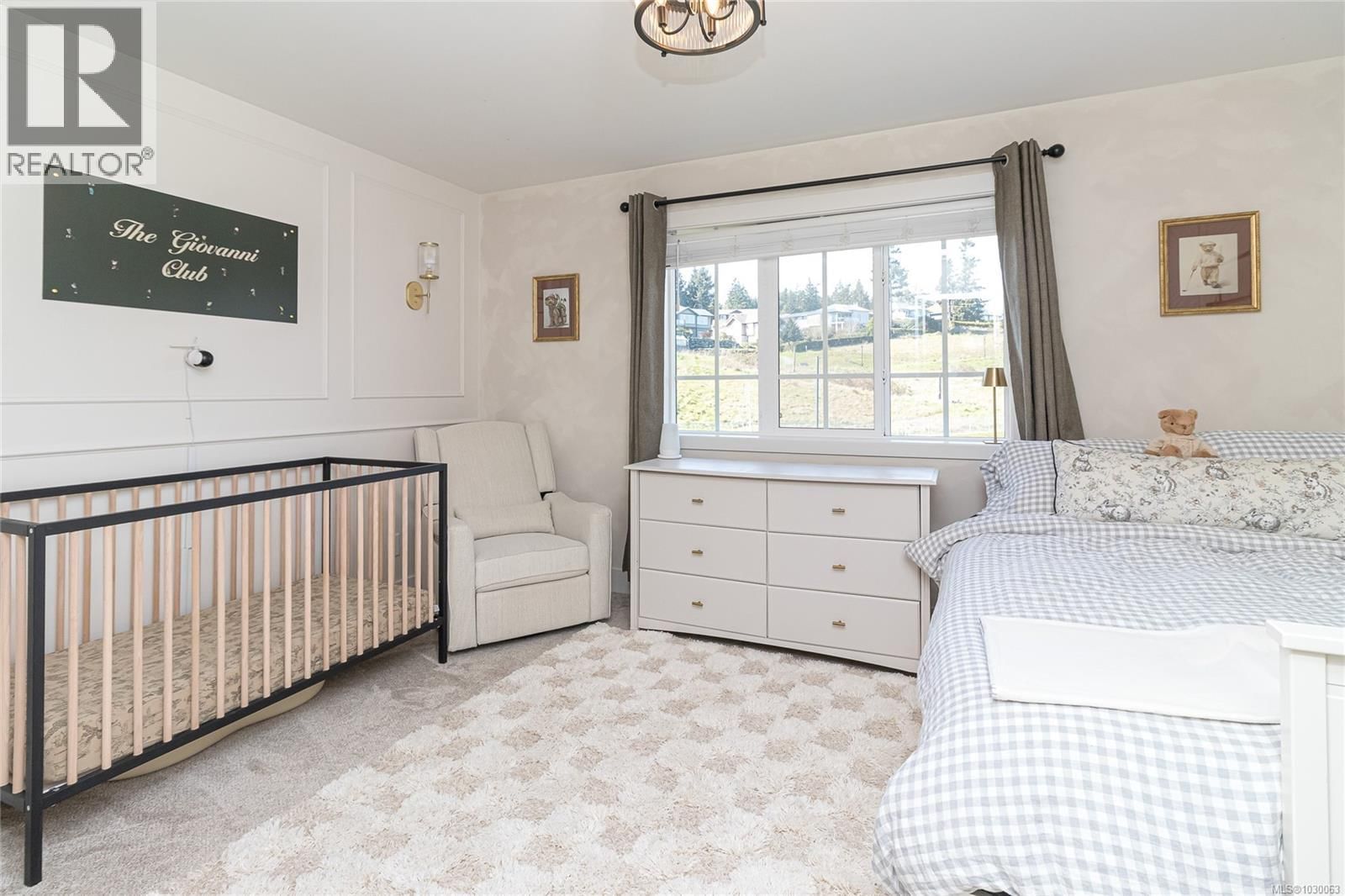 18 - 370 LATORIA BOULEVARD Image 17