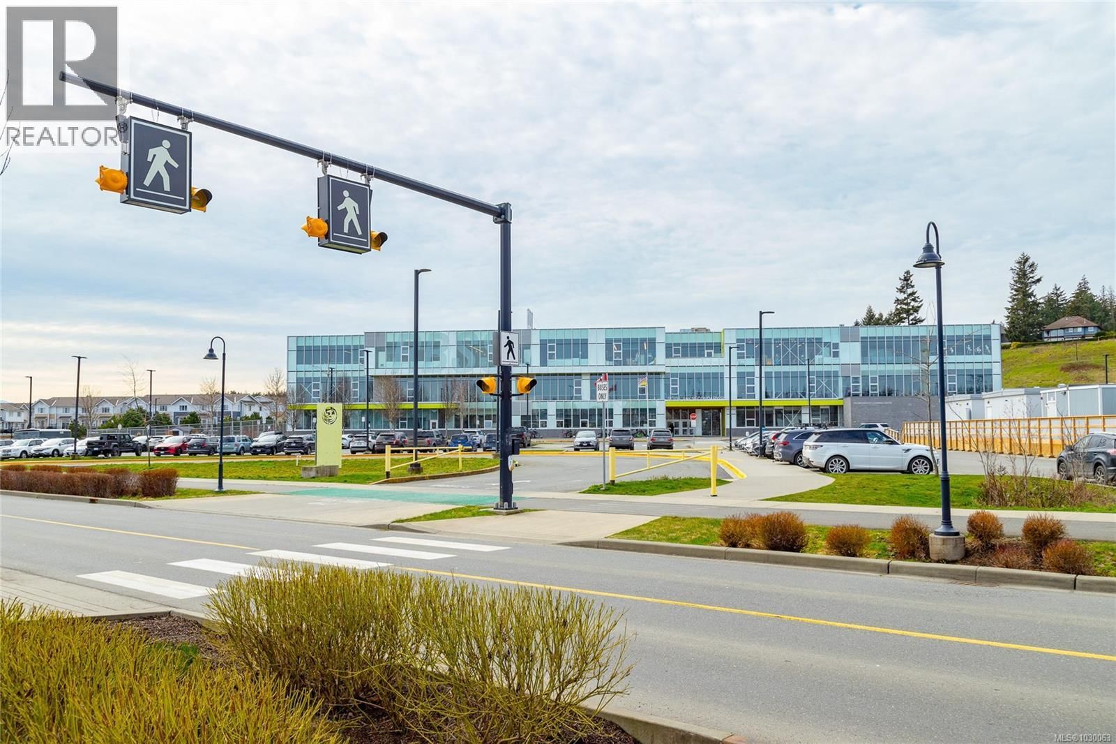 18 - 370 LATORIA BOULEVARD Image 29