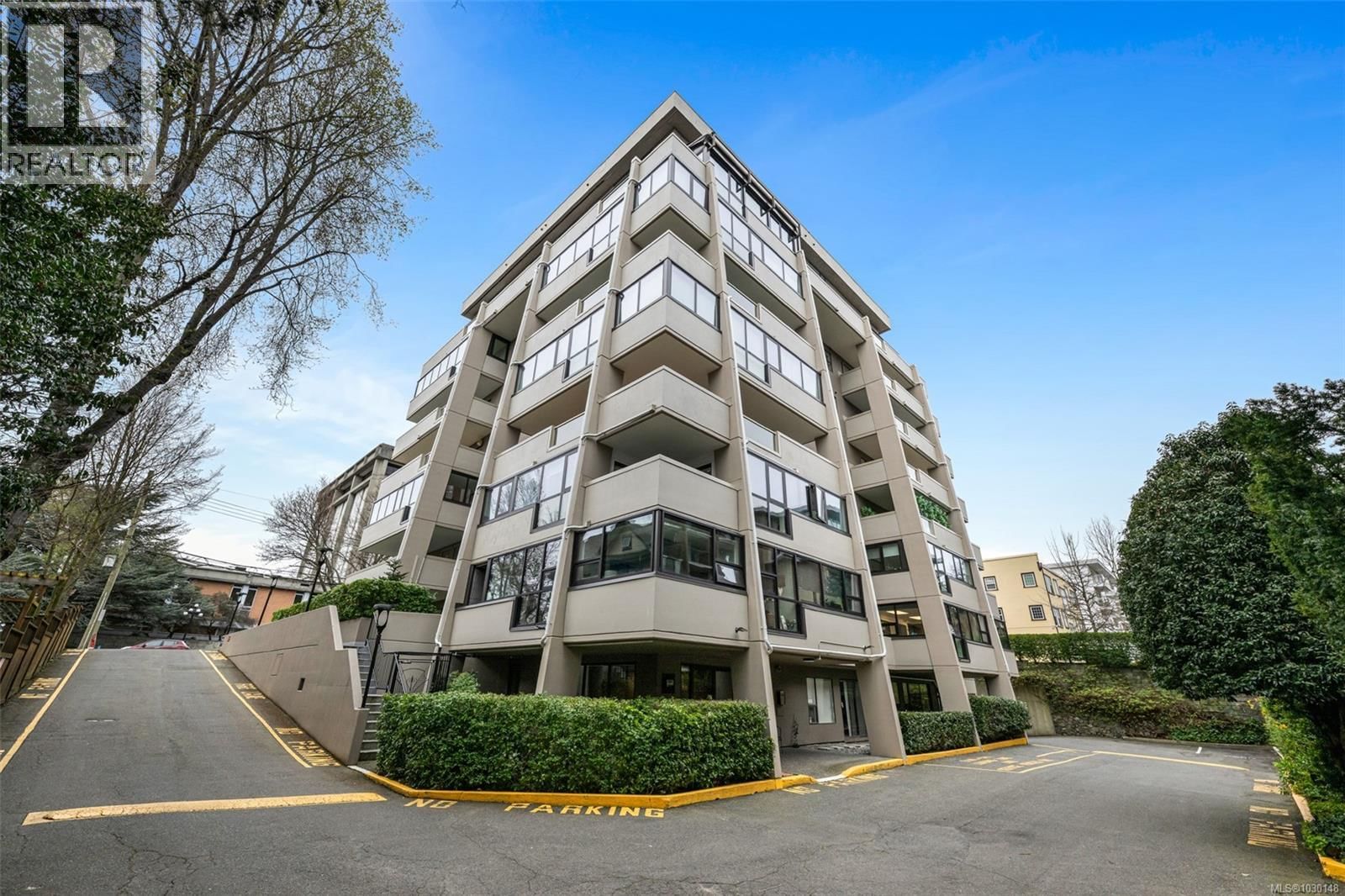 805 - 819 BURDETT AVENUE Image 1