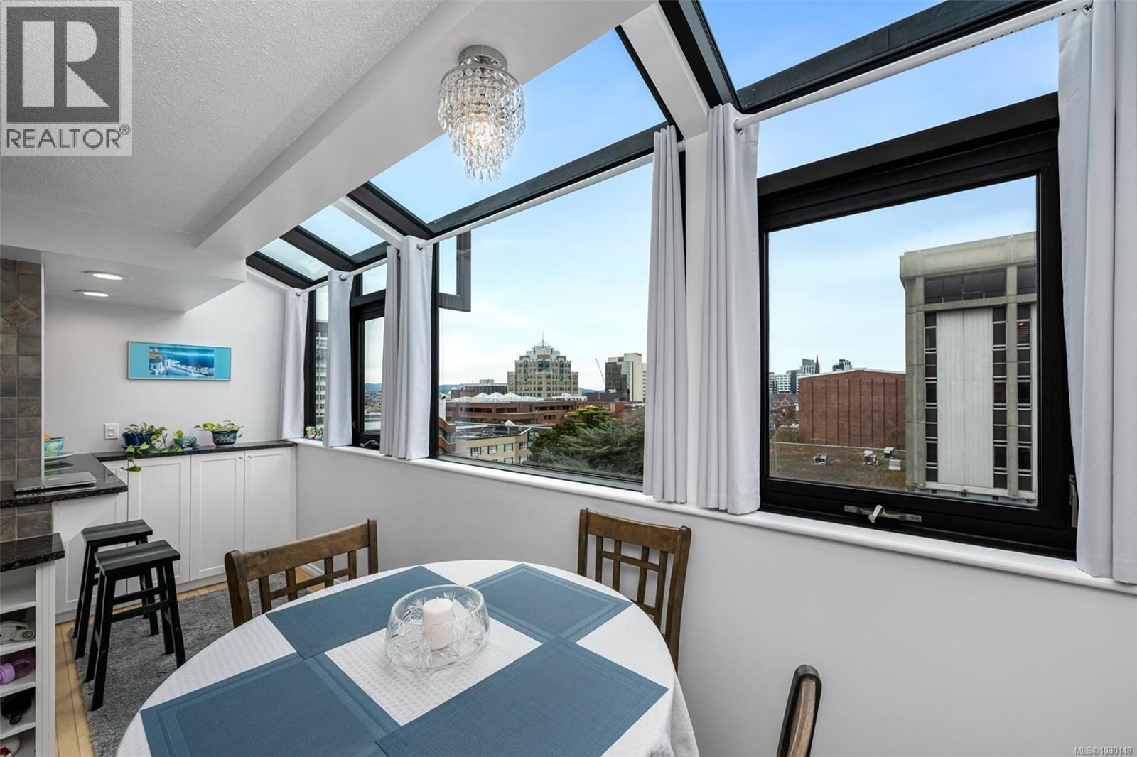 805 - 819 BURDETT AVENUE Image 10