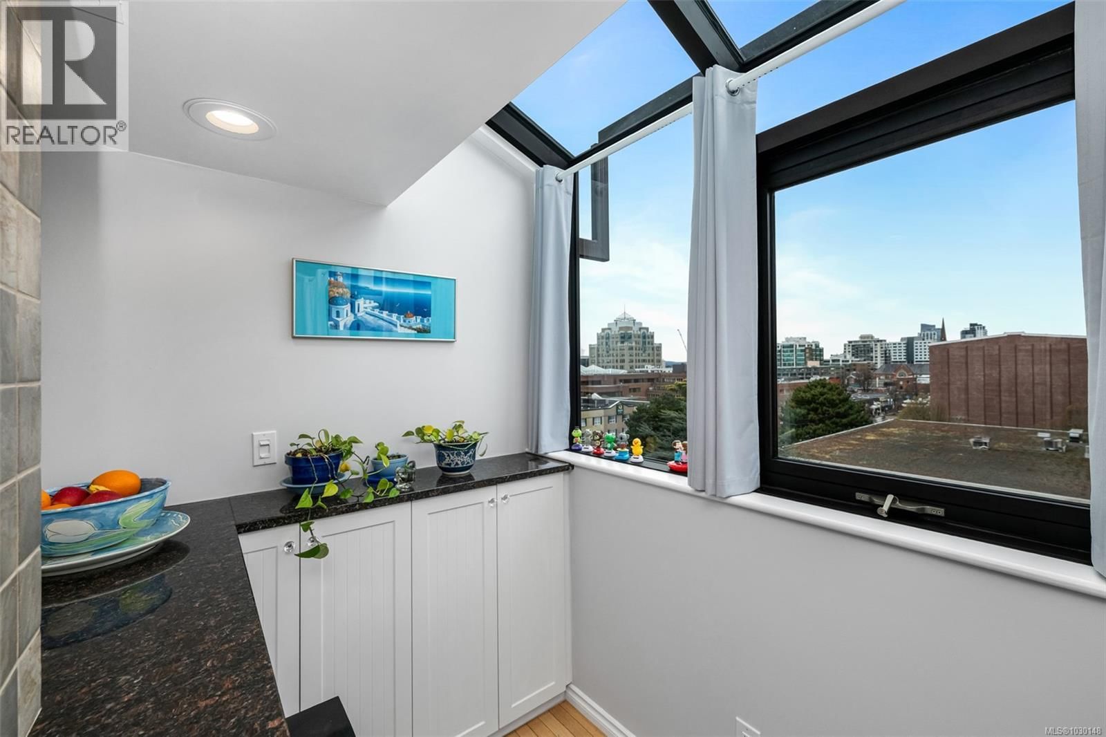 805 - 819 BURDETT AVENUE Image 12