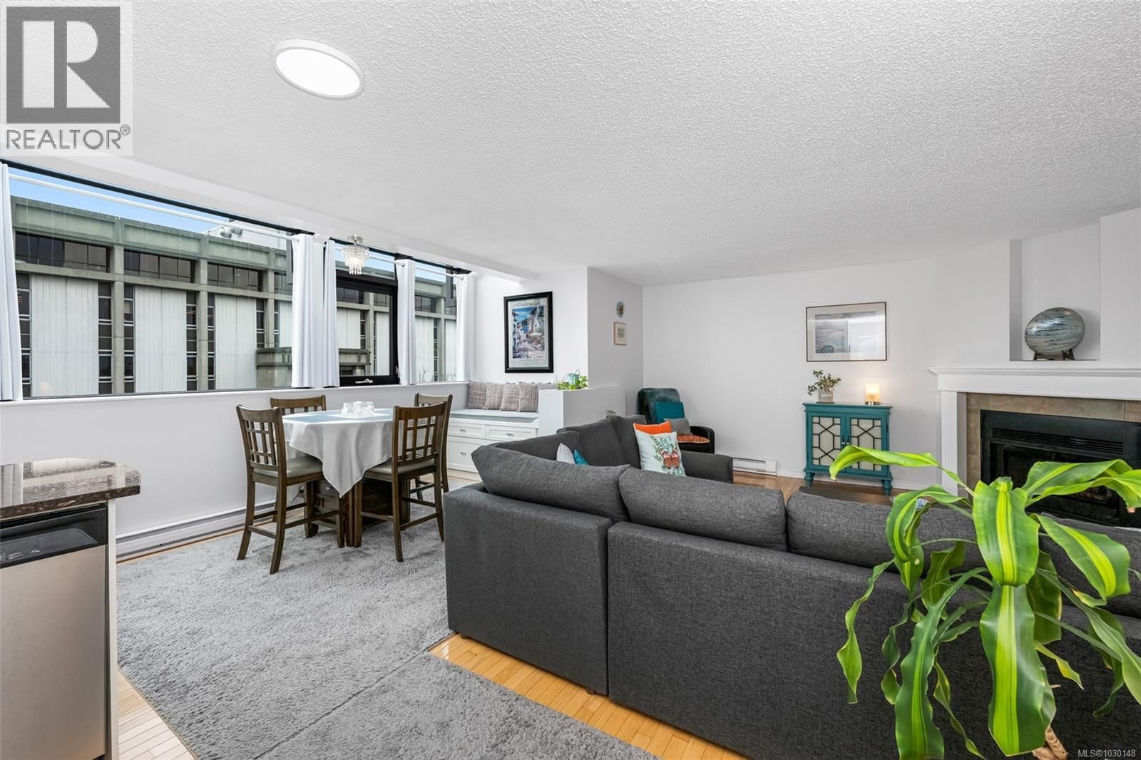 805 - 819 BURDETT AVENUE Image 2