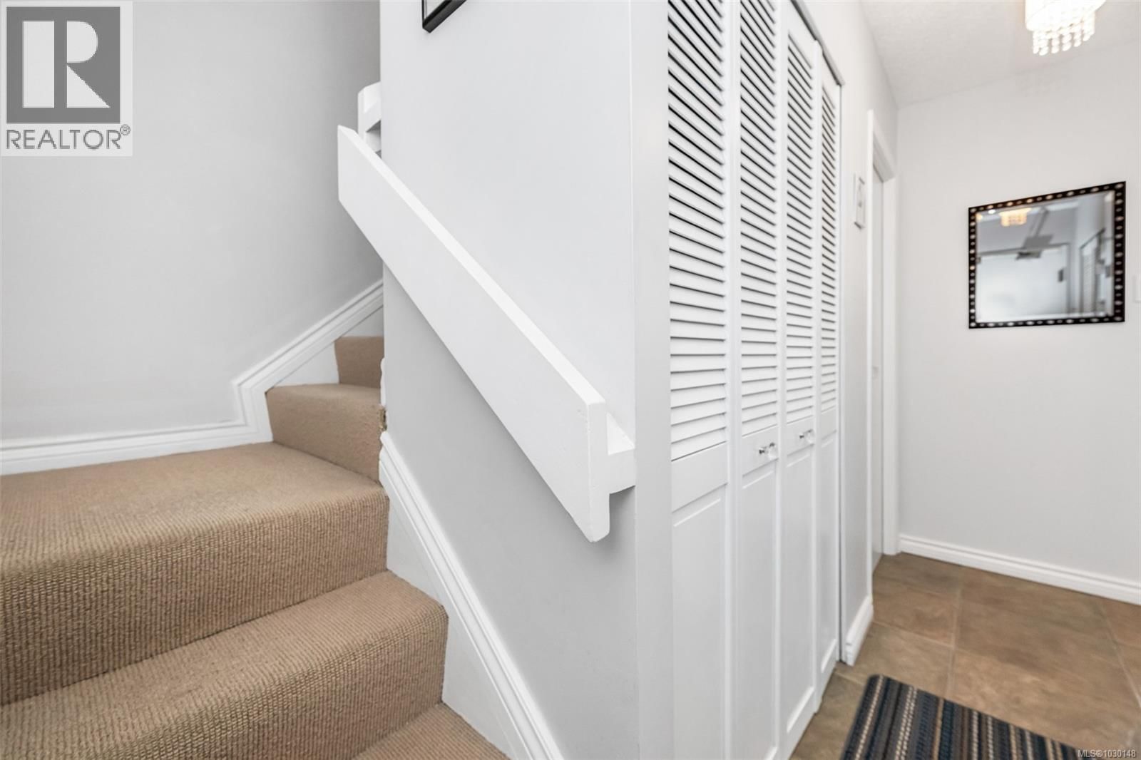 805 - 819 BURDETT AVENUE Image 20