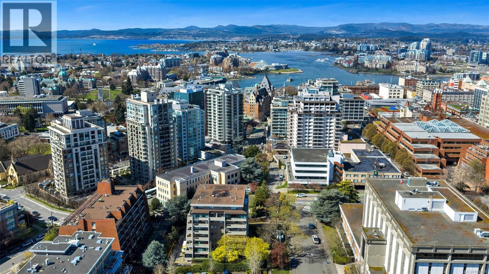 805 - 819 BURDETT AVENUE Image 37