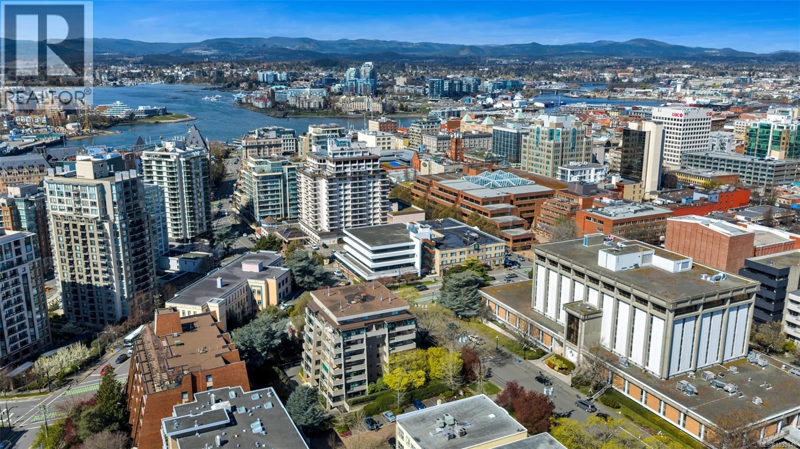 805 - 819 BURDETT AVENUE Image 38