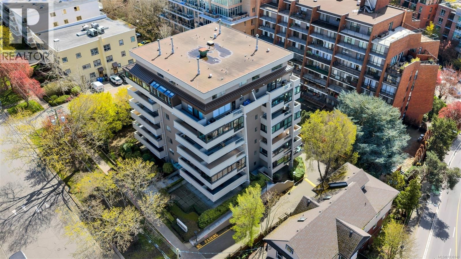 805 - 819 BURDETT AVENUE Image 45