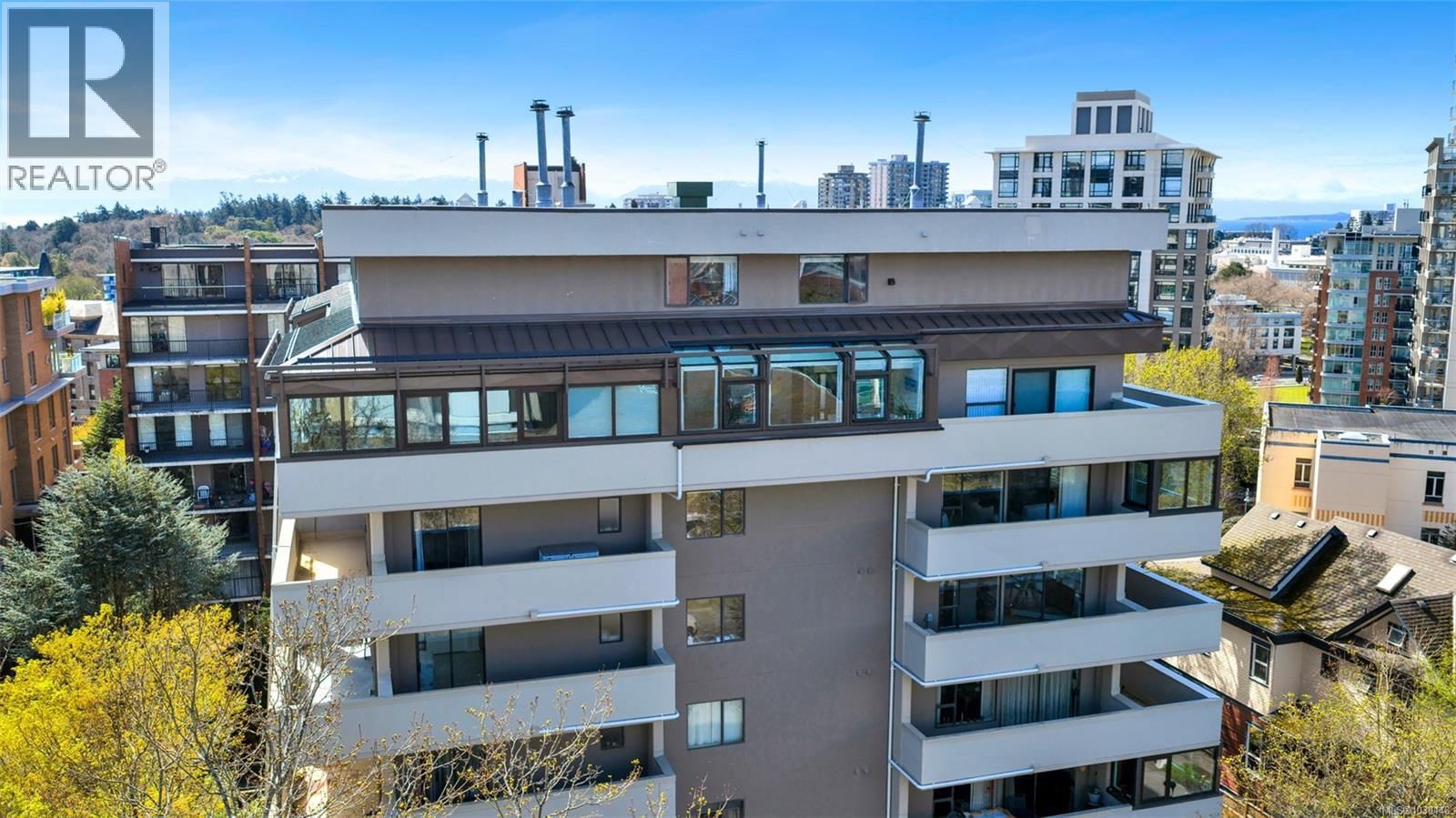 805 - 819 BURDETT AVENUE Image 50