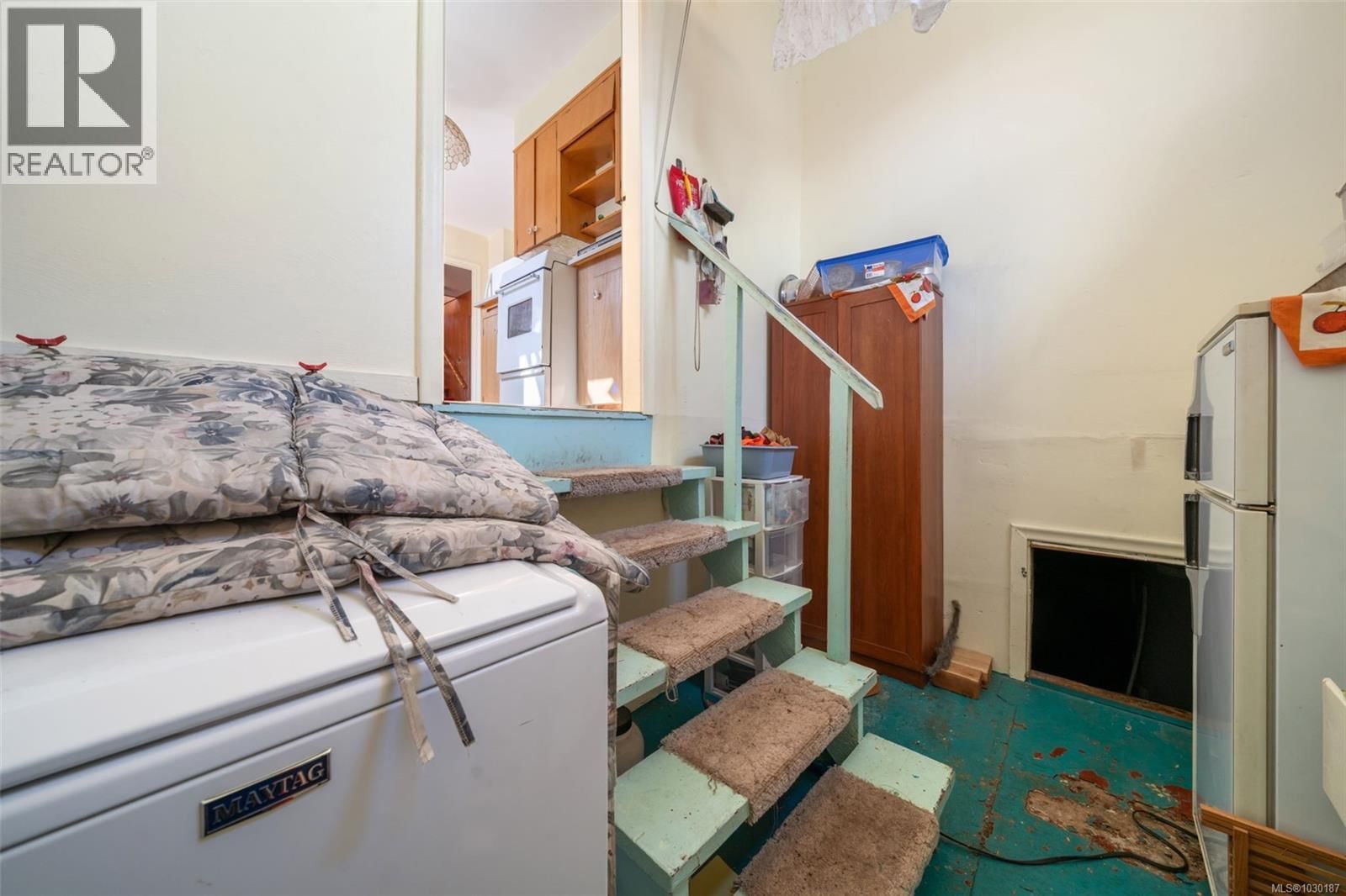 227 SUZANNE PLACE Image 35