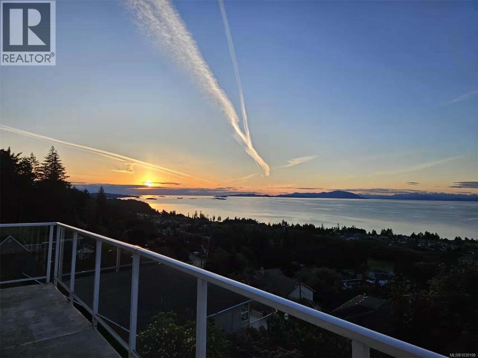 4975 Laguna Way property photo