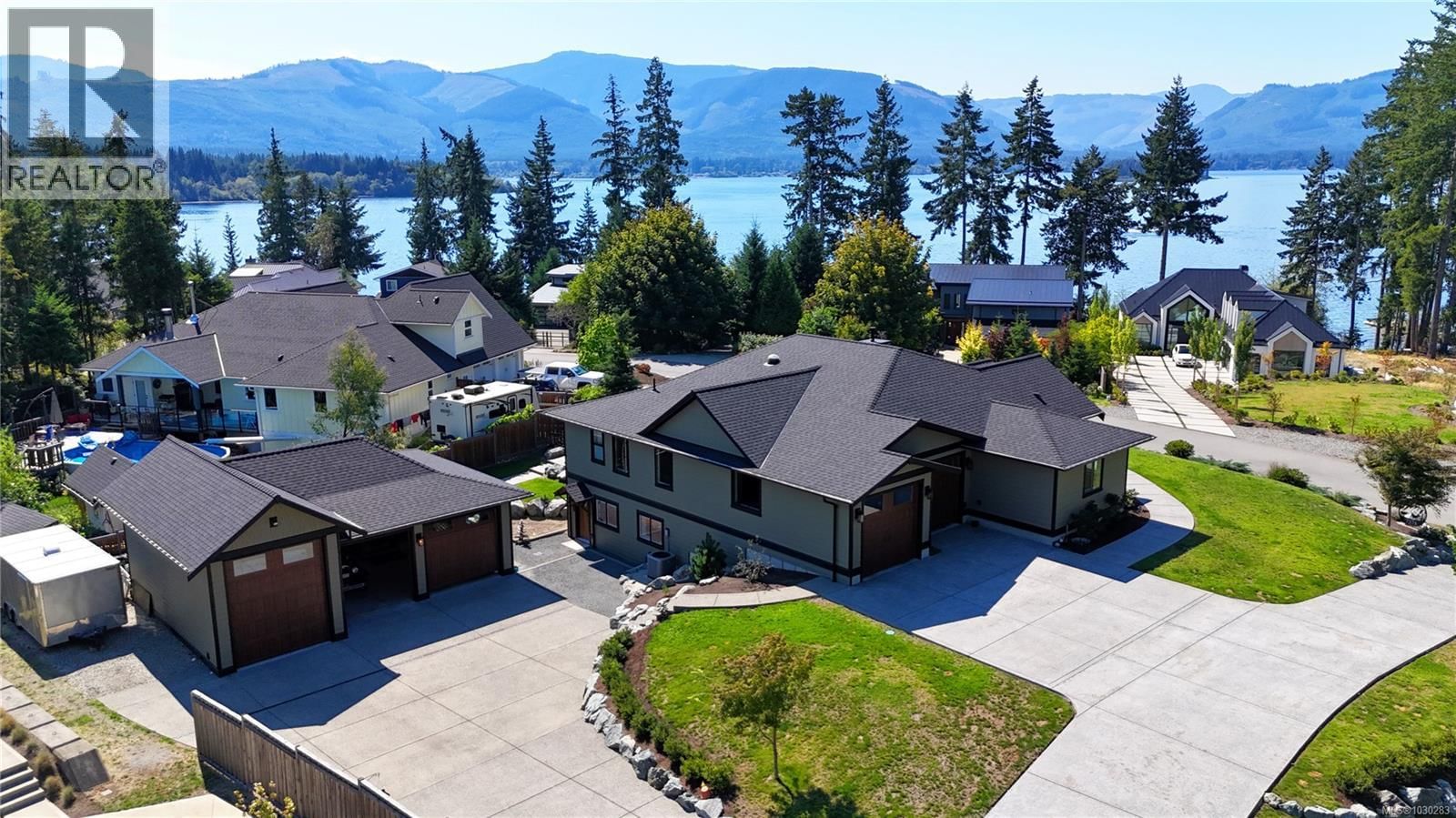 7375 Lakefront Drive