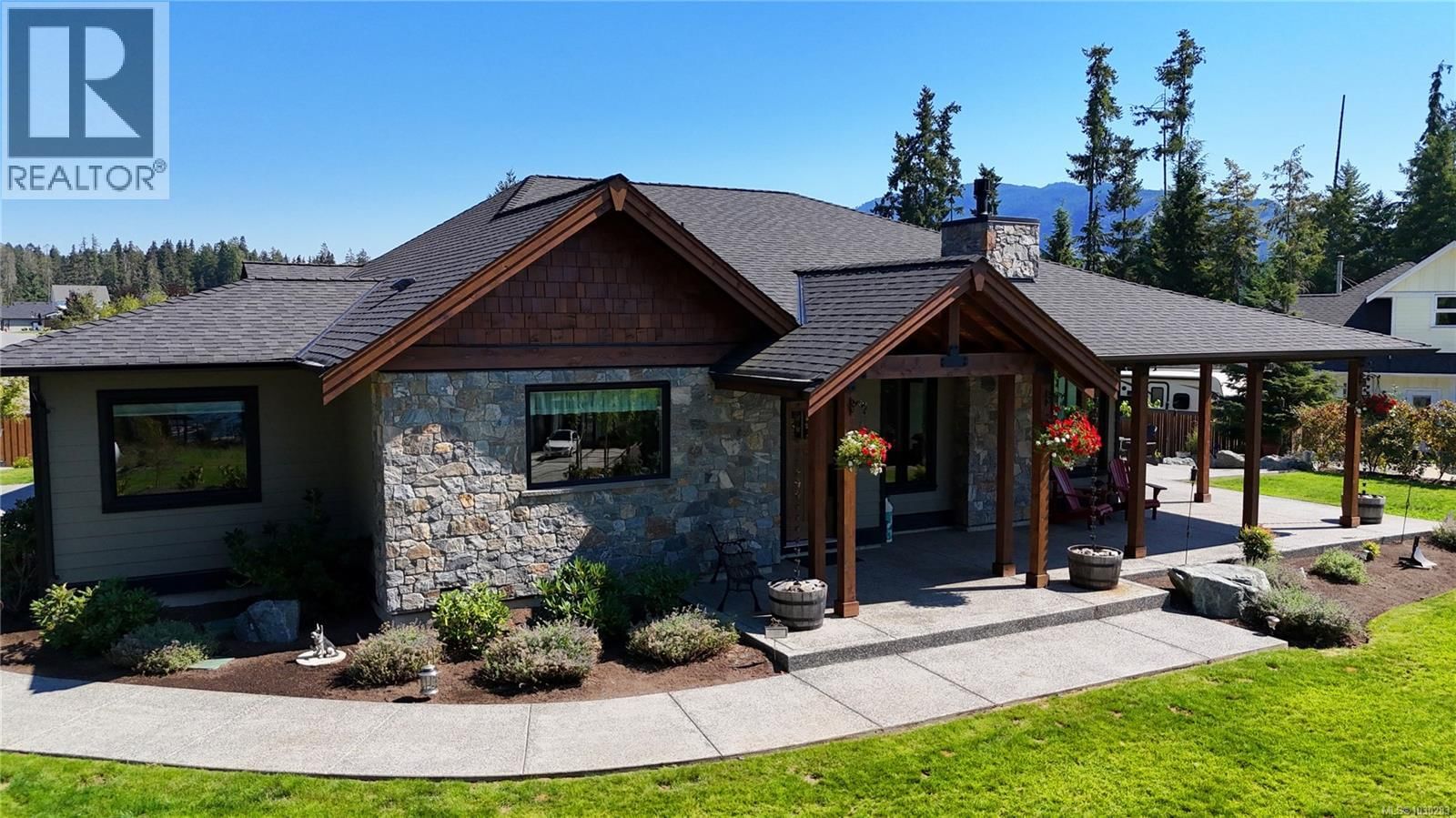 7375 Lakefront Drive property photo