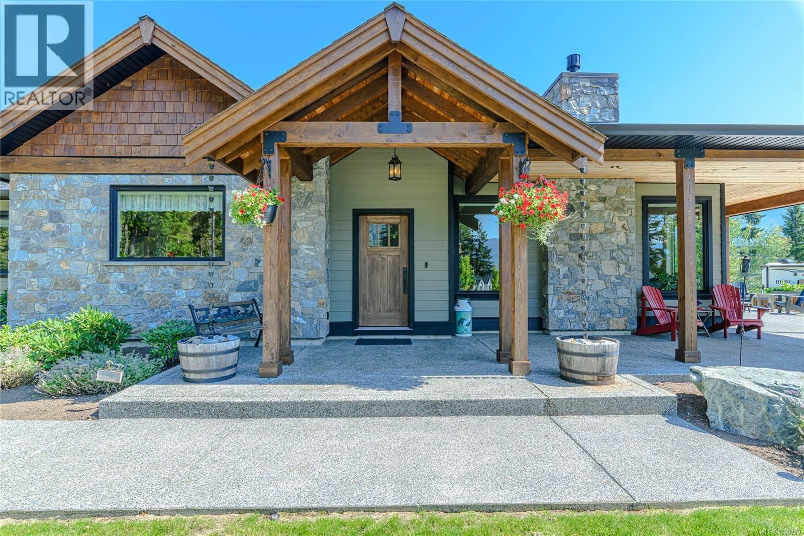 7375 Lakefront Drive property photo
