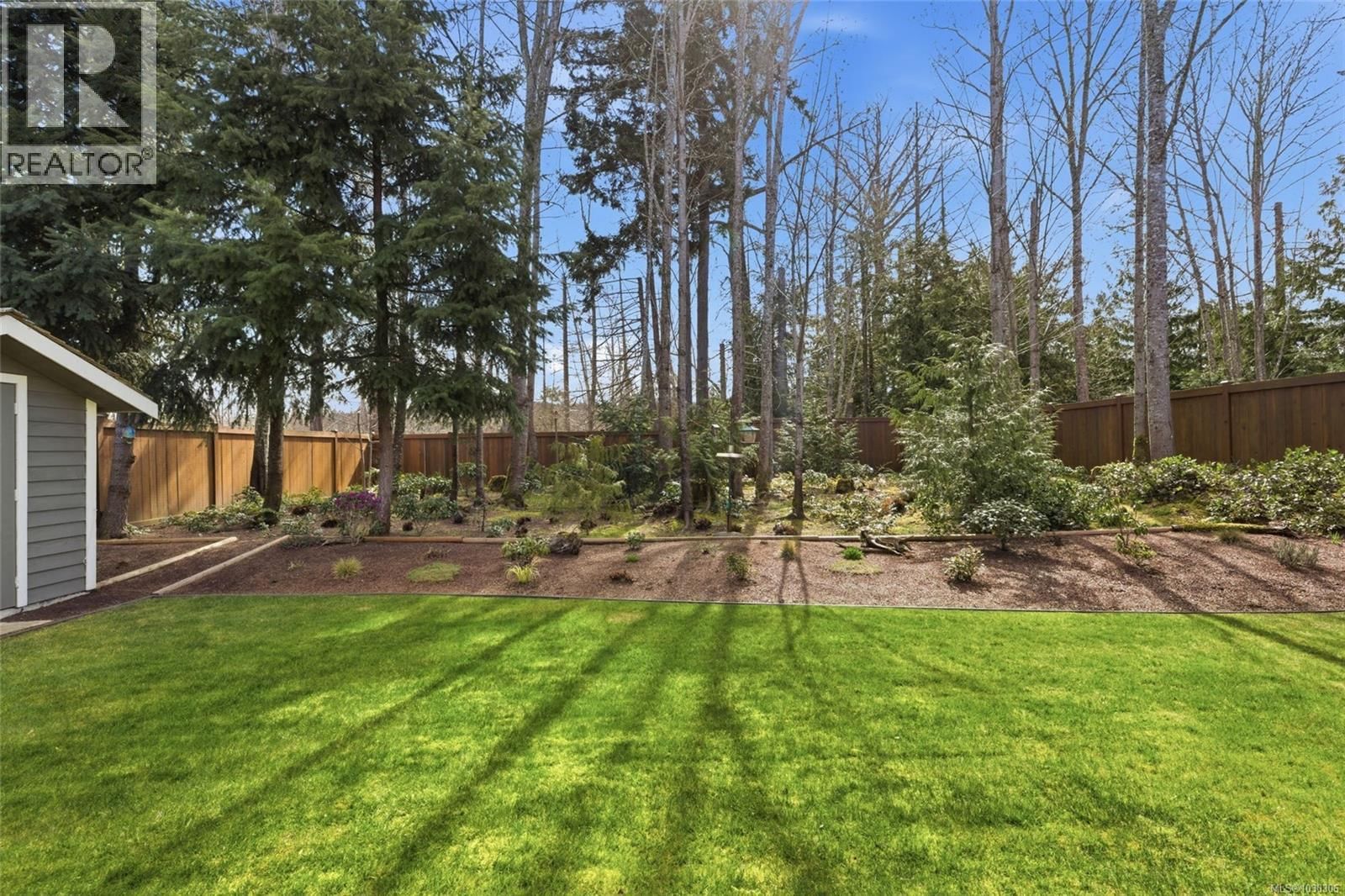 158 SKYLARK AVENUE Image 35