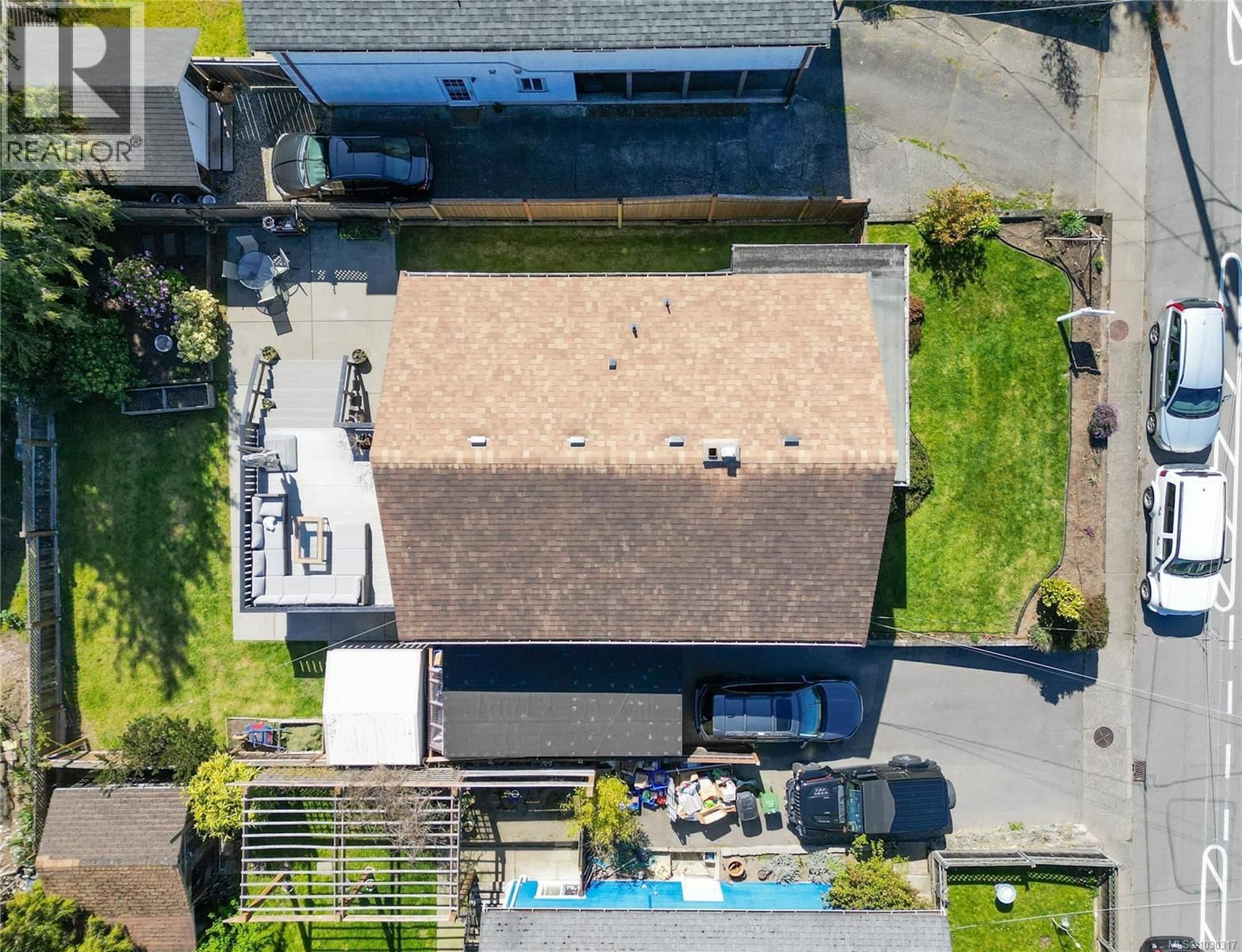 815 HEREWARD ROAD Image 45