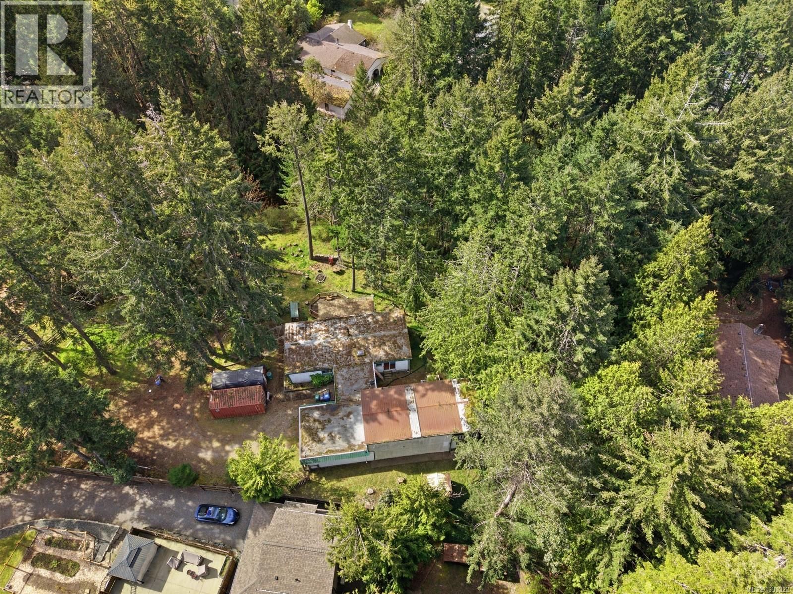 69 Lake Place property photo