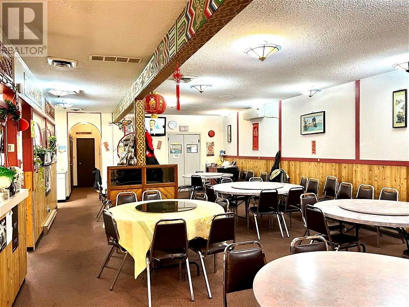 Image #1 of Restaurant for Sale at 113 Mackenzie Avenue, Revelstoke, British Columbia