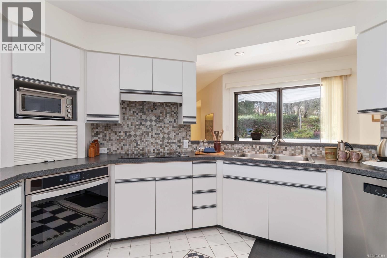 817 AROS ROAD Image 12