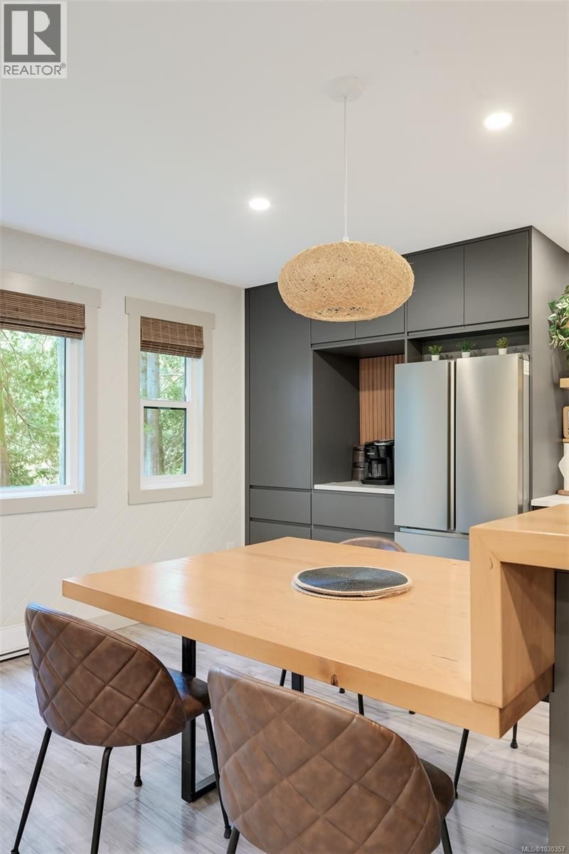 2783 WOODHAVEN ROAD Image 21