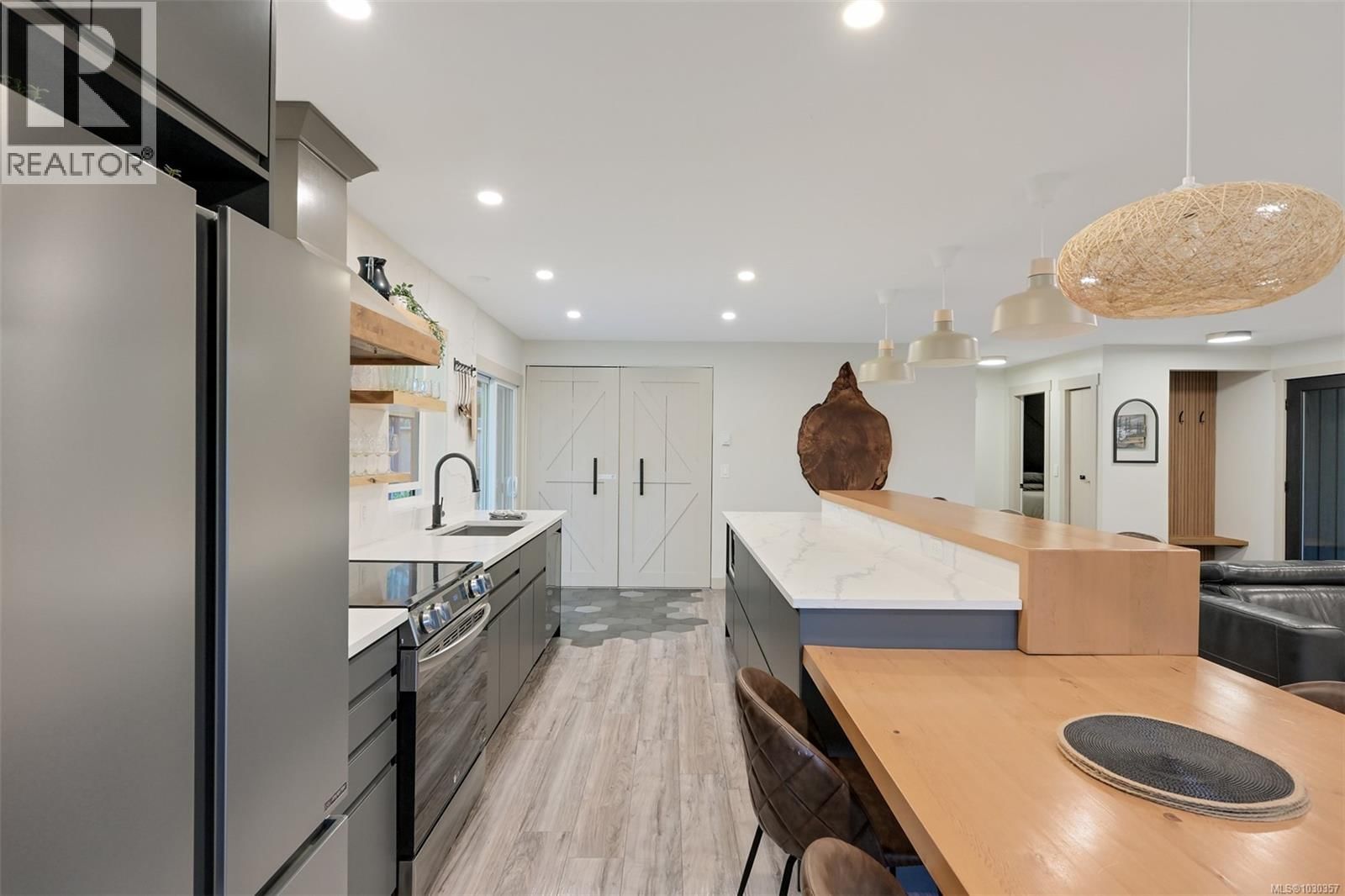 2783 WOODHAVEN ROAD Image 22