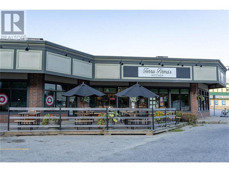 Image #1 of Restaurant for Sale at 415 Victoria Road Unit# A, Revelstoke, British Columbia
