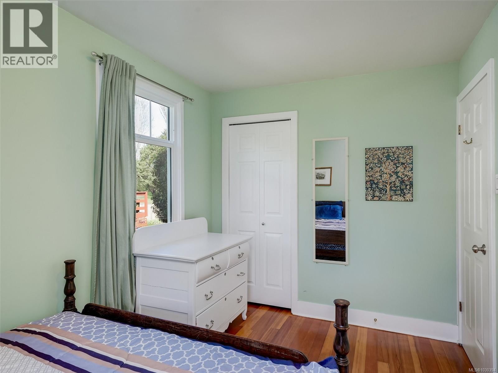 1064 COLVILLE ROAD Image 14