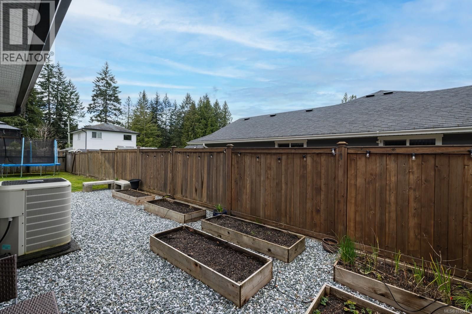 1320 BONNER CRESCENT Image 23