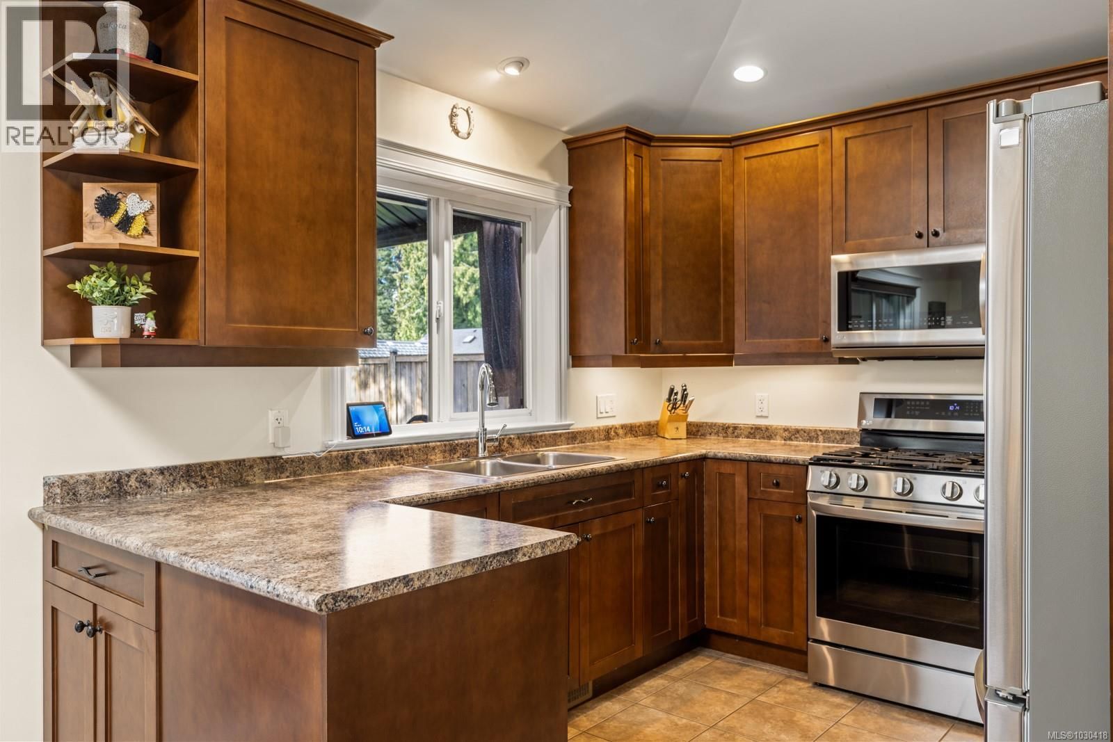 1320 BONNER CRESCENT Image 5