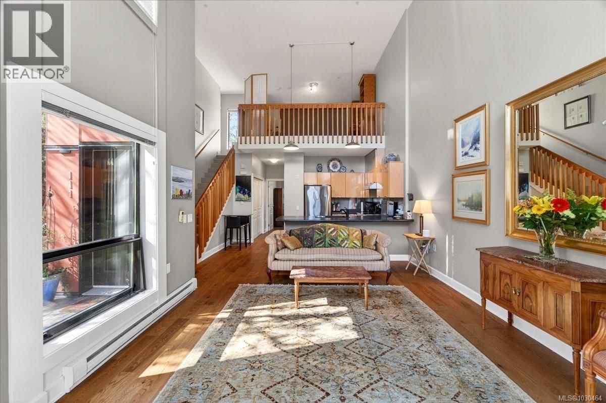 111 880 Short Street property photo