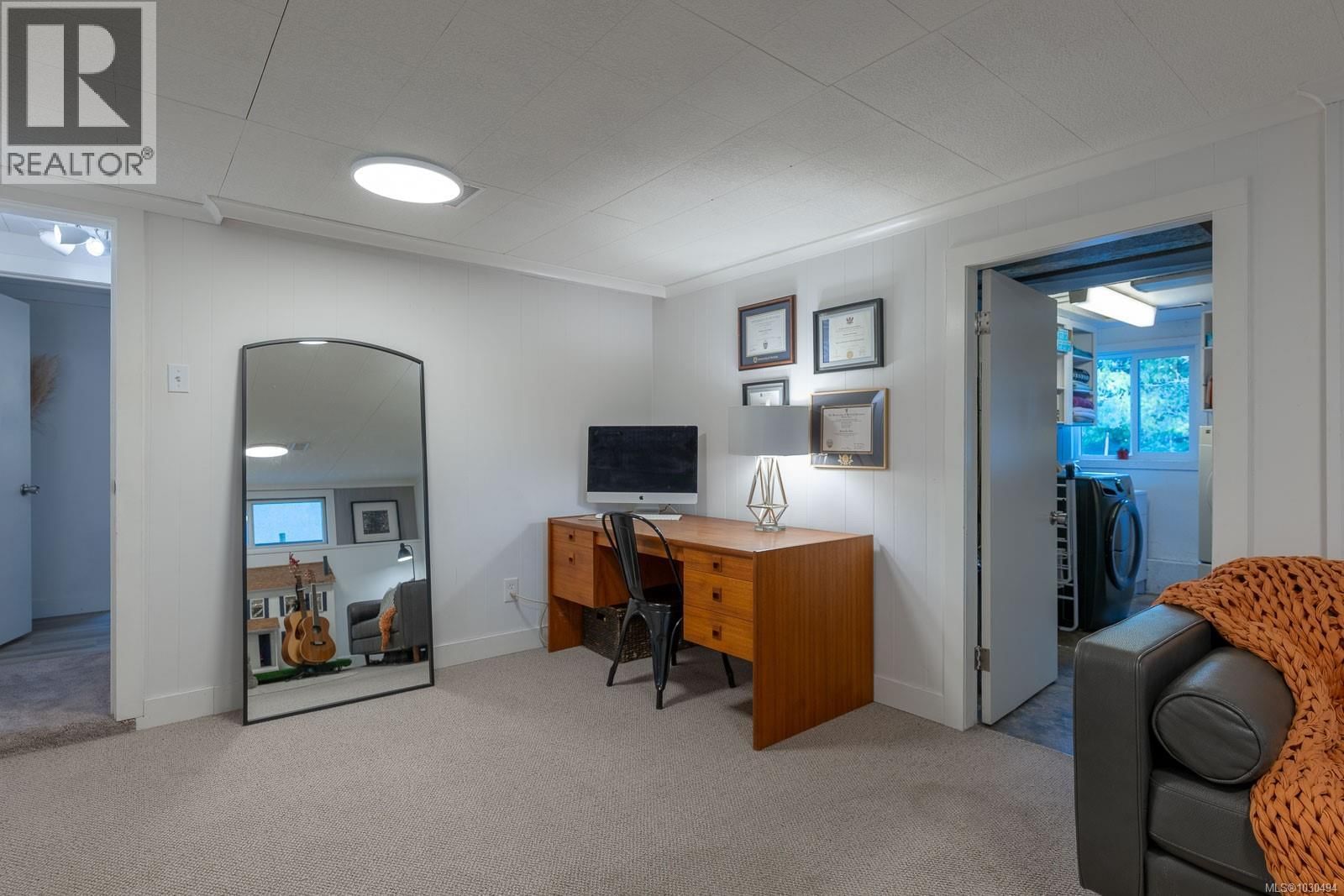 3248 UPLANDS DRIVE Image 34