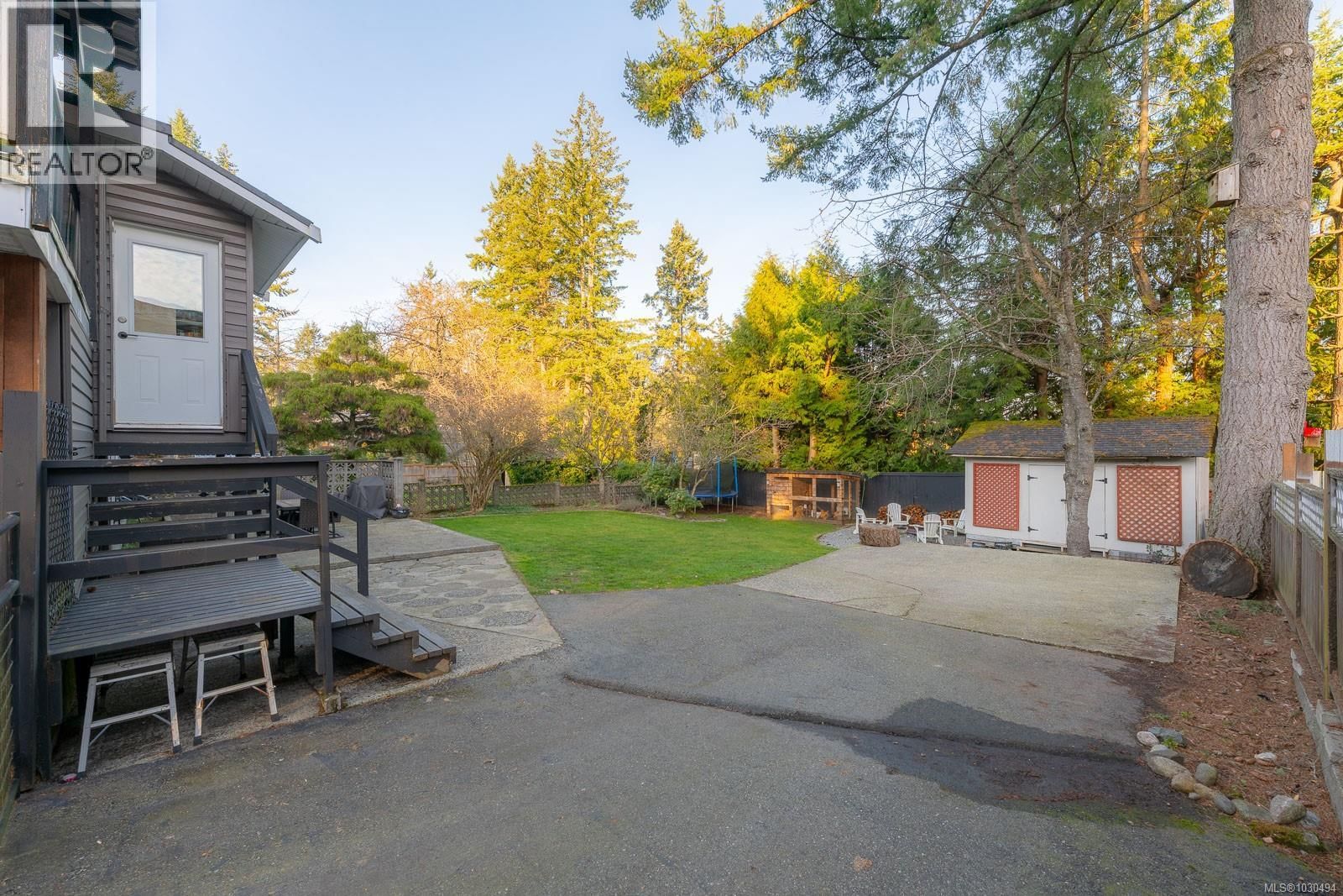 3248 UPLANDS DRIVE Image 43