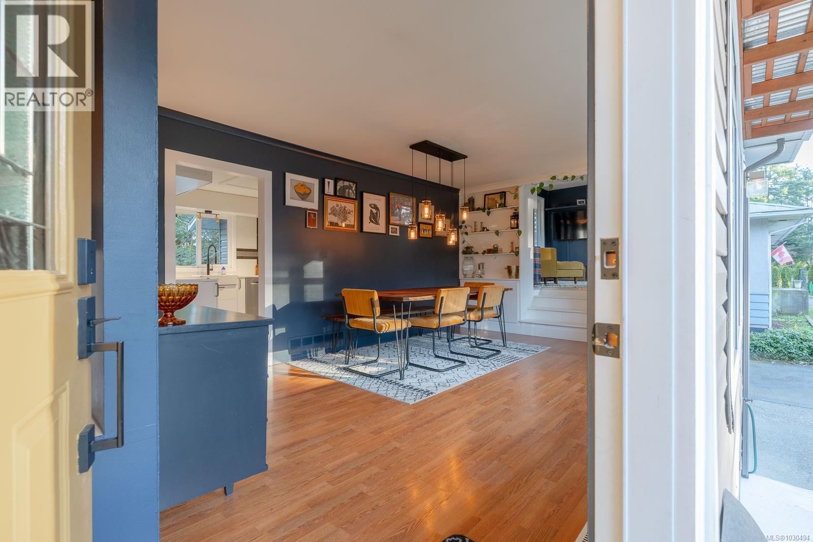 3248 UPLANDS DRIVE Image 5